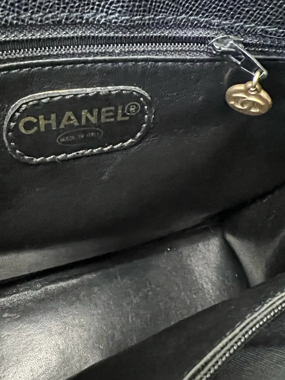 CAVIAR ZIPPER TOTE KELLY CHANEL BAG with Matching Card Holder